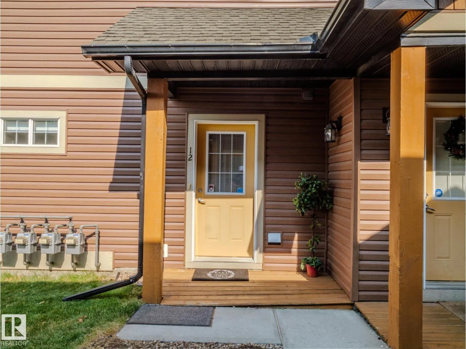 Row / Townhouse for rent: #12 671 Silver Berry Rd Nw, Edmonton, Alberta T6T 0B7