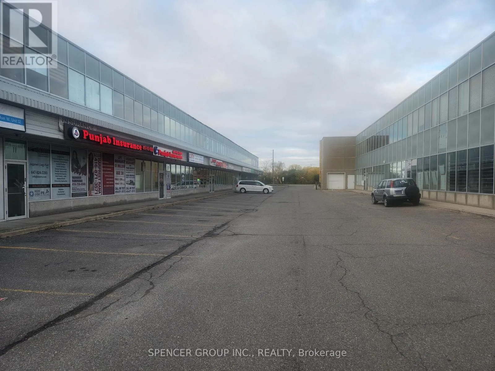Multi-Tenant Industrial for rent: 12 - 7003 Steeles Avenue W, Toronto, Ontario M9W 0A2