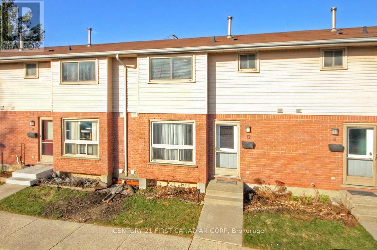 Row / Townhouse for rent: 12 - 75 Ansondale Road, London South, Ontario N6C 5W3