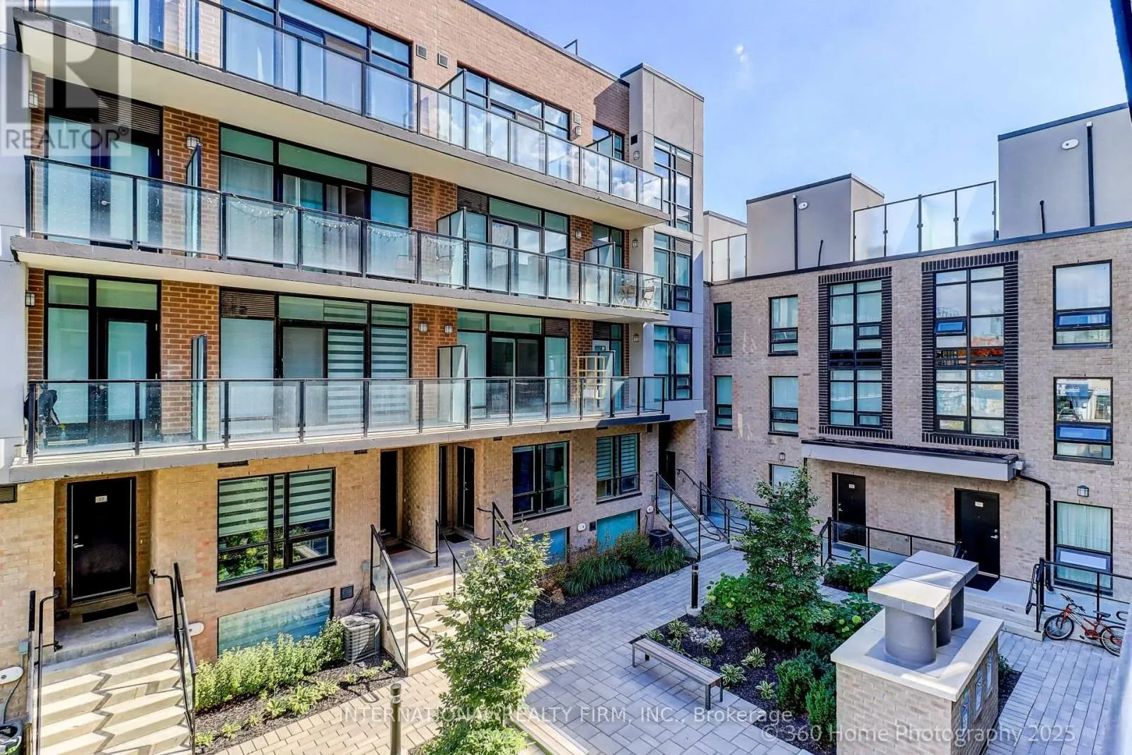 Row / Townhouse for rent: 12 - 851 Sheppard Avenue W, Toronto, Ontario M3H 0H2