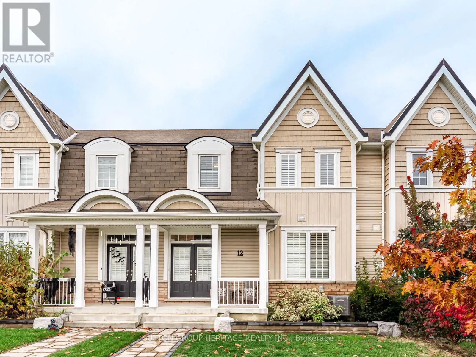 Row / Townhouse for rent: 12 Aller Park Way, Whitby, Ontario L1M 0L5