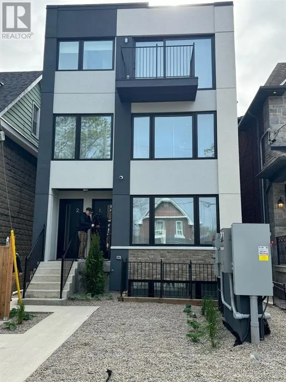 Other for rent: 12 Batavia Avenue, Toronto, Ontario M6N 4A2