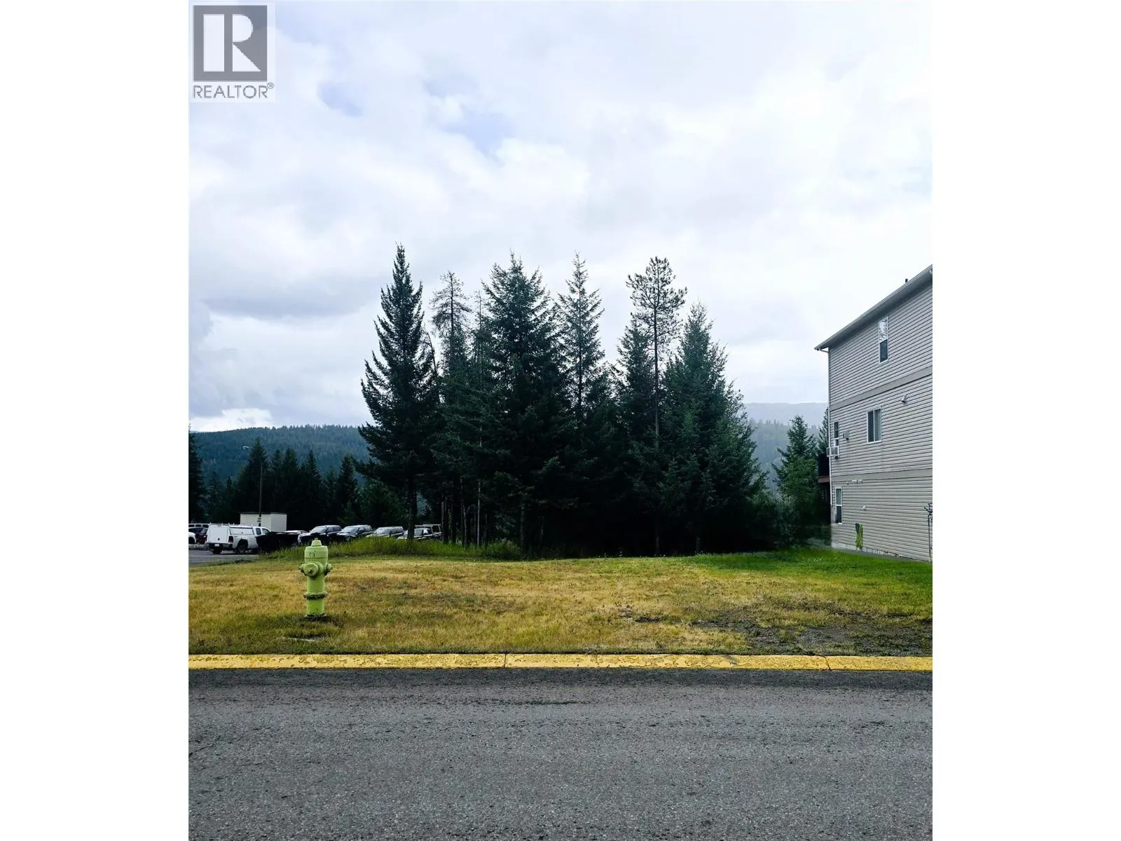 Other for rent: 12 Cariboo Drive, Elkford, British Columbia V0B 1H0