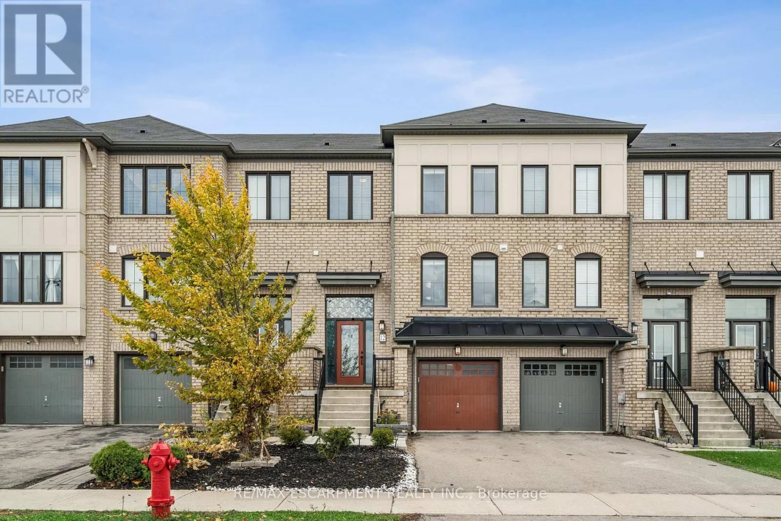 Row / Townhouse for rent: 12 Crafter Crescent, Hamilton, Ontario L8J 0H6