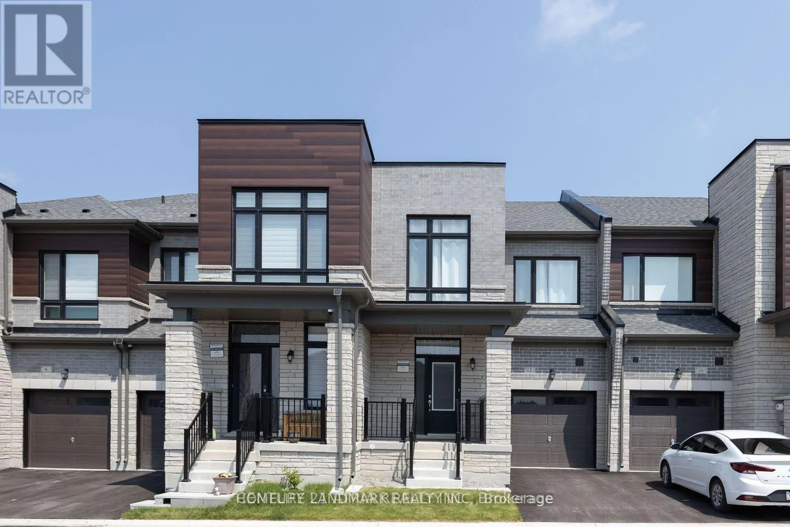 Row / Townhouse for rent: 12 Fish Drive, Aurora, Ontario L4G 4A6