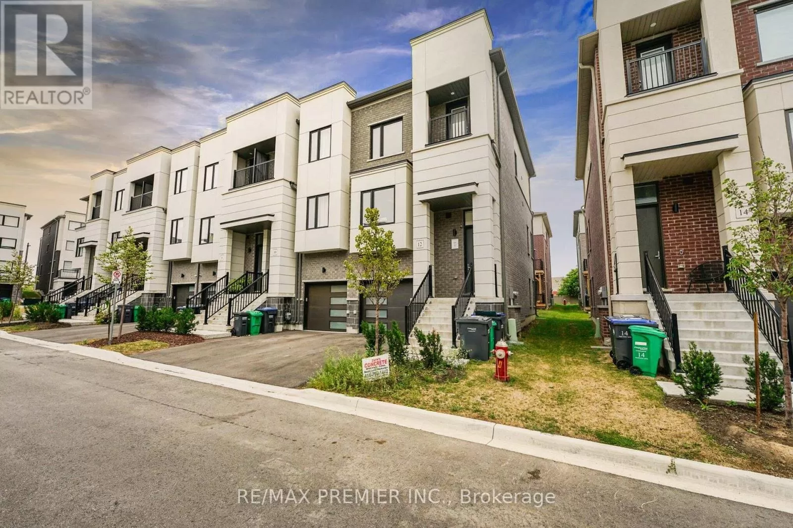 Row / Townhouse for rent: 12 Heathrow Lane, Caledon, Ontario L7E 4M4