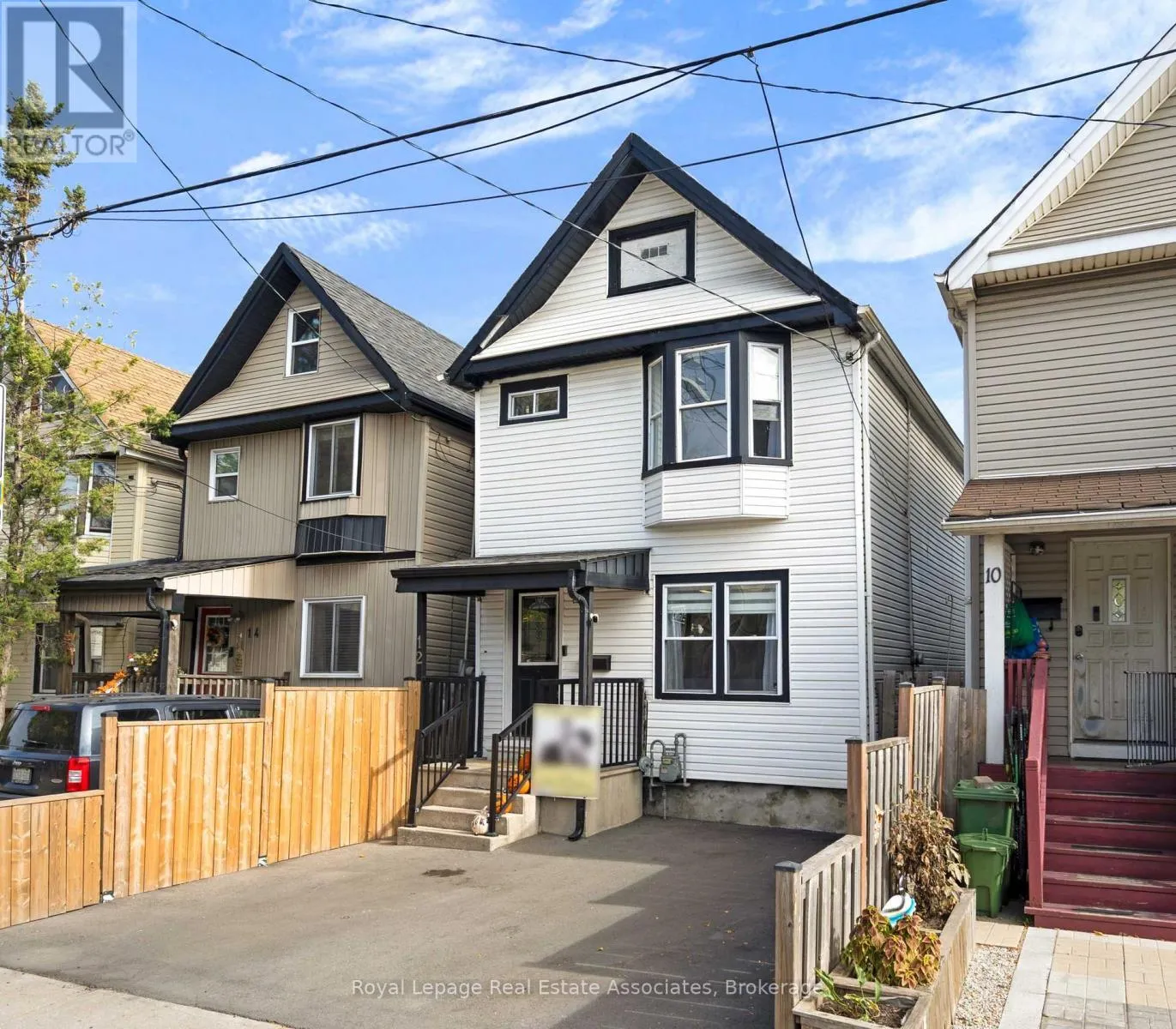 House for rent: 12 Lincoln Street, Hamilton, Ontario L8L 7L5