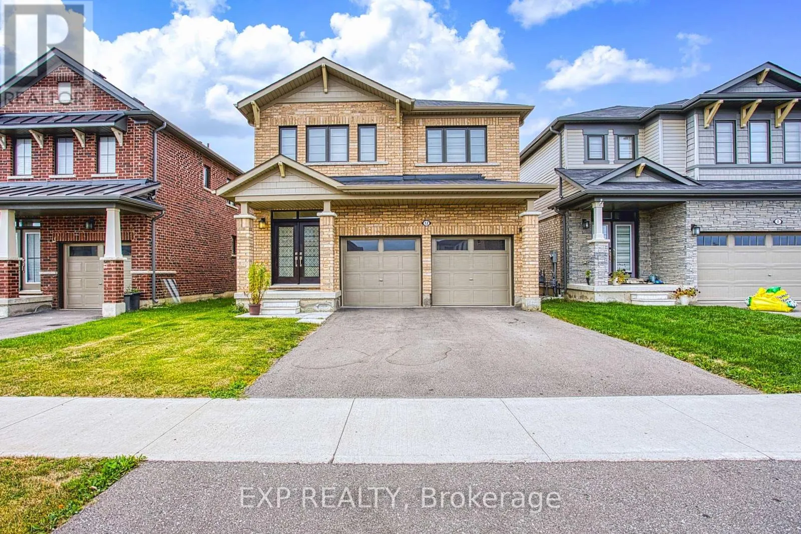 House for rent: 12 Midhurst Heights, Hamilton, Ontario L8J 0K9