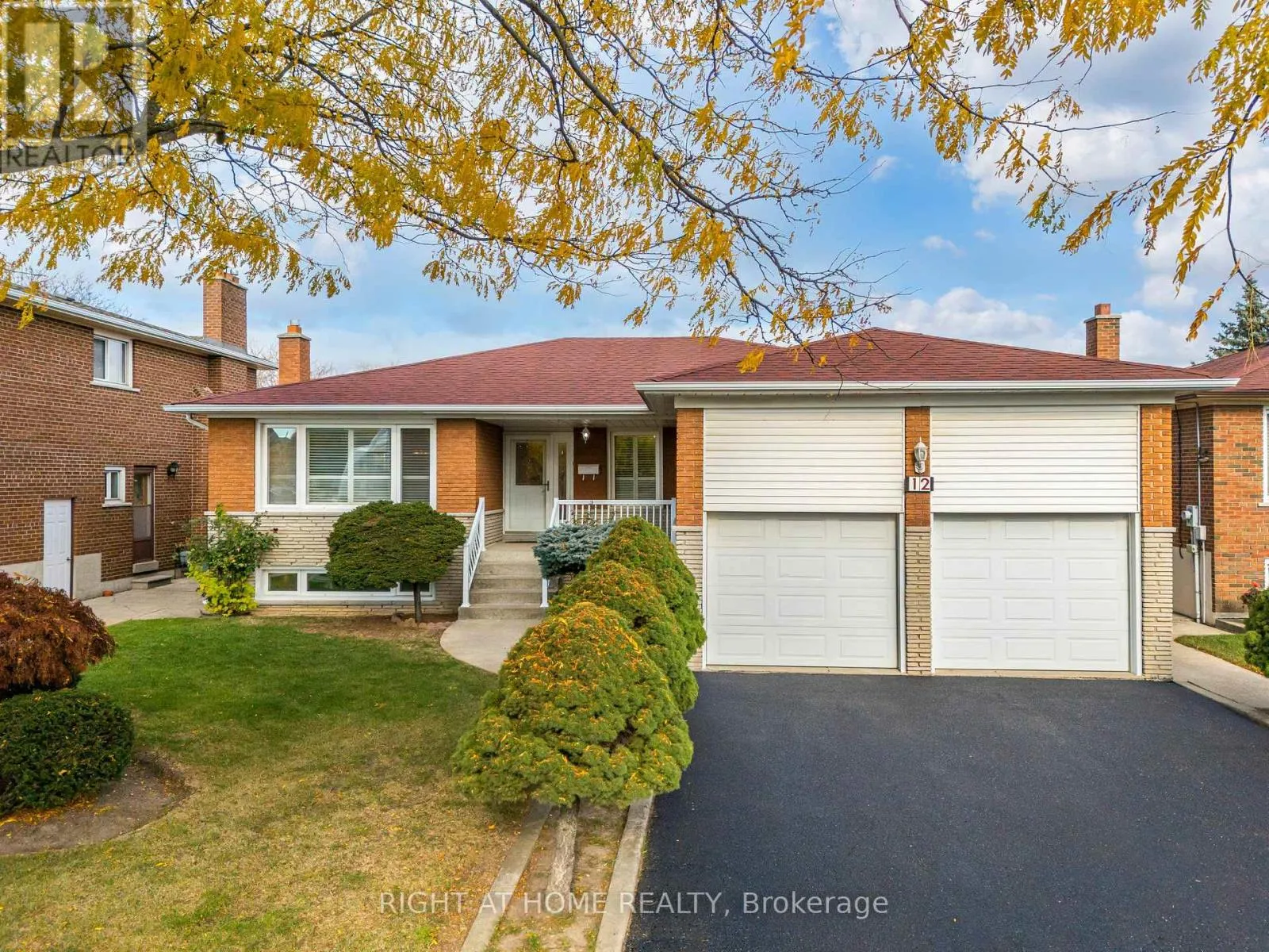 House for rent: 12 Scarden Avenue, Toronto, Ontario M1T 1V9