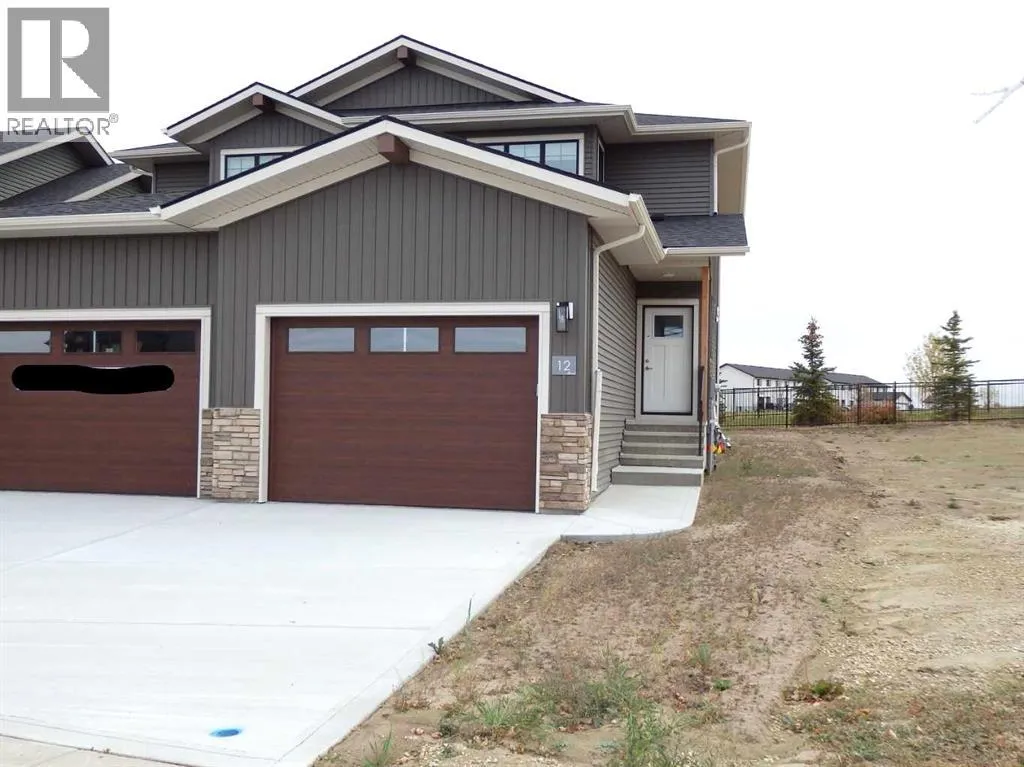 Duplex for rent: 12 Springfield Boulevard, Sylvan Lake, Alberta T4S 0S5
