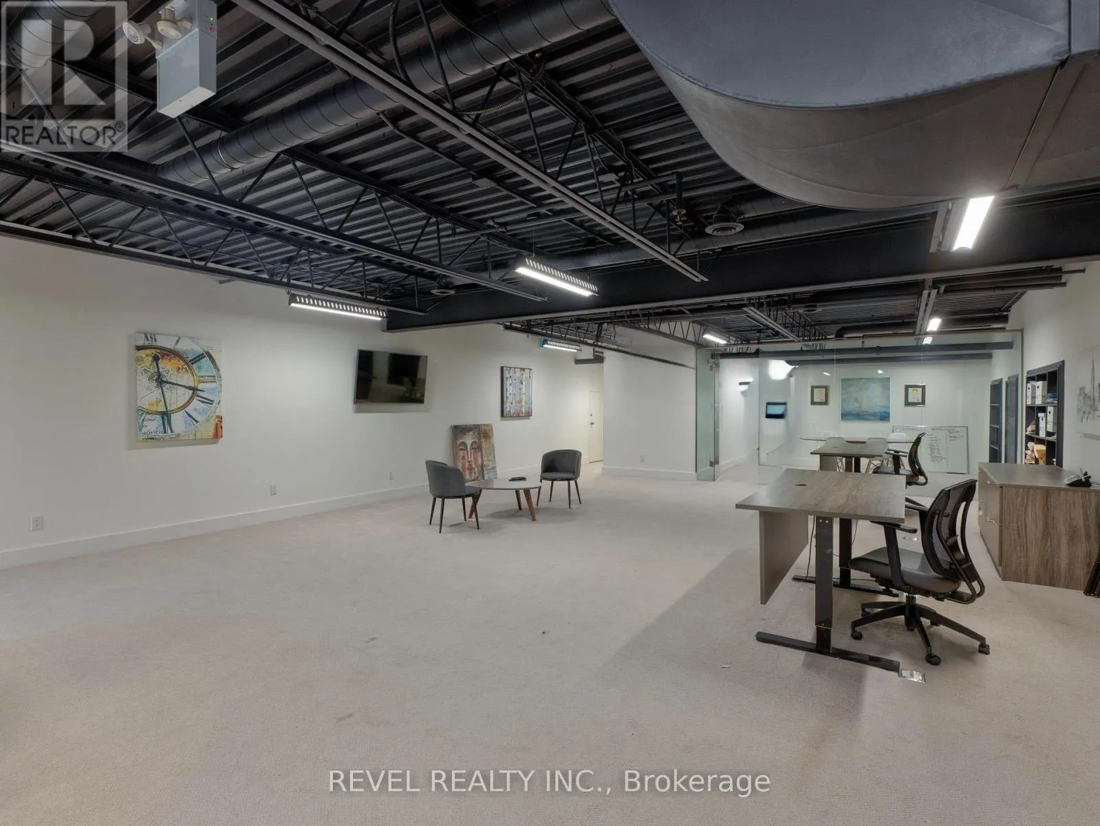 Offices for rent: 12 (upper Unit) - 800 Arrow Road N, Toronto, Ontario M9M 2Z8