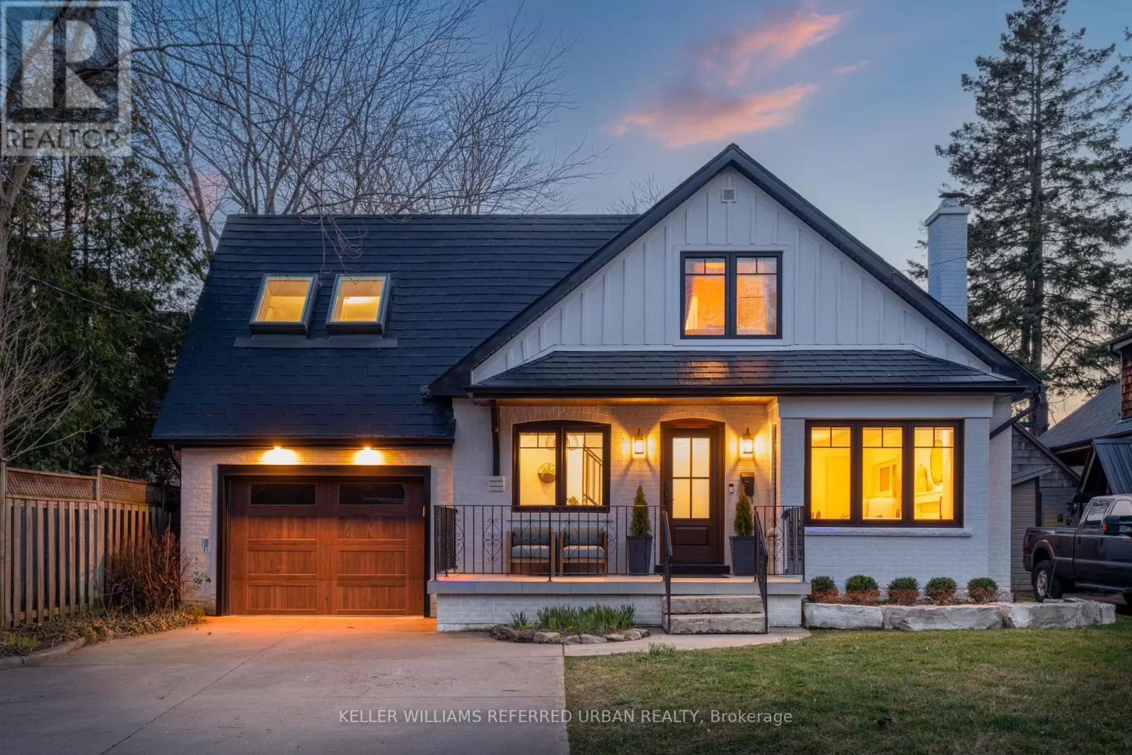 House for rent: 12 Wesley Avenue, Mississauga, Ontario L5H 2M5