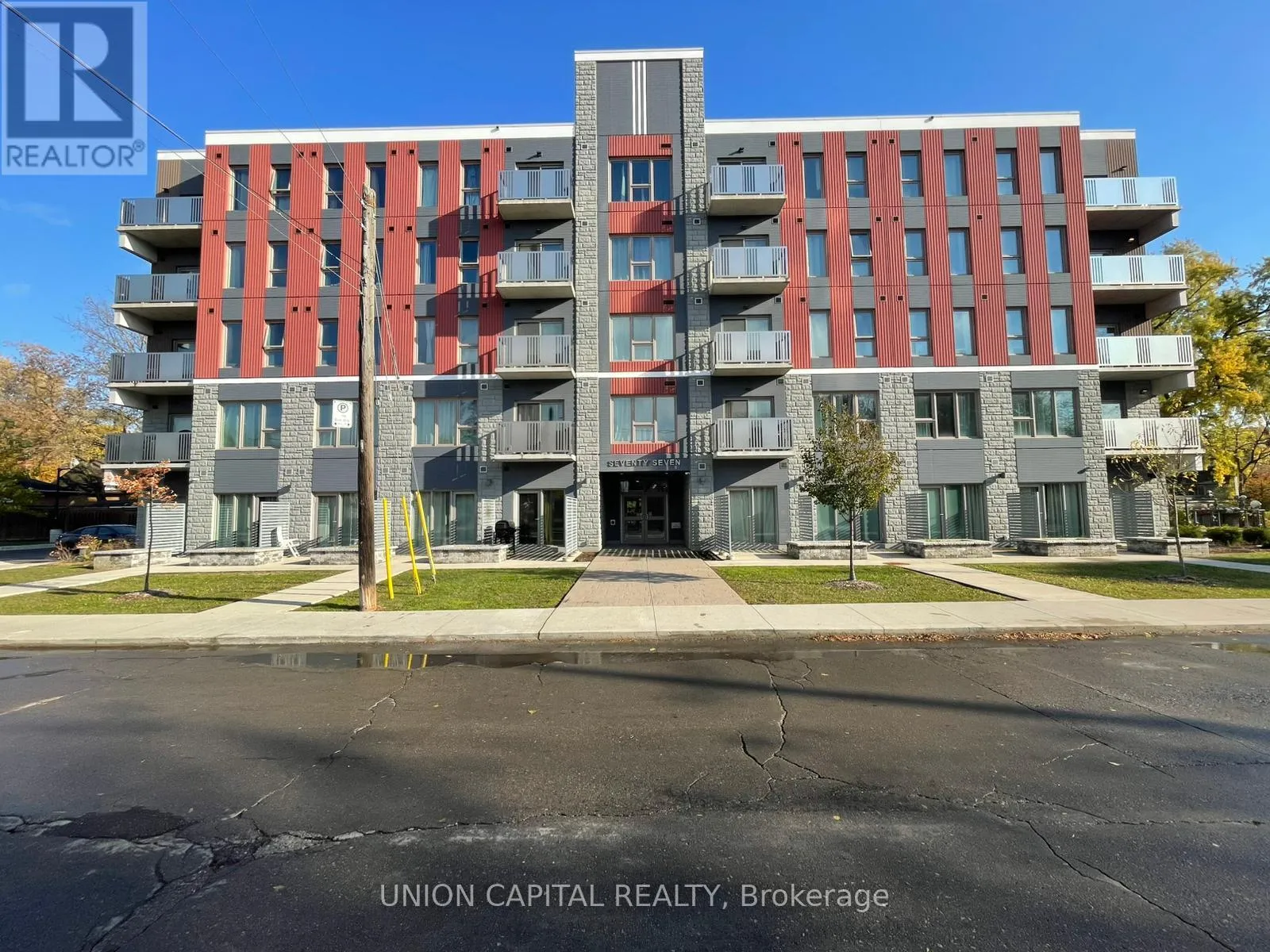 Apartment for rent: 120 - 77 Leland Street, Hamilton, Ontario L8S 3A1