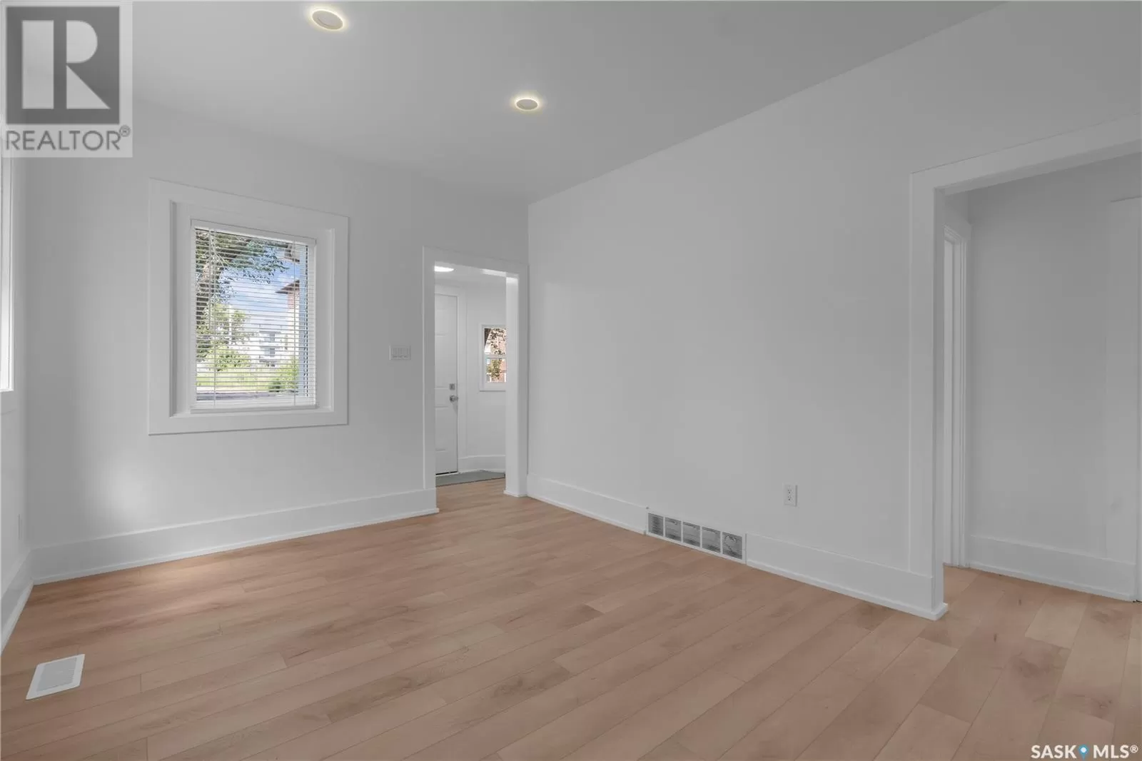 House for rent: 120 O Avenue S, Saskatoon, Saskatchewan S7M 2R5