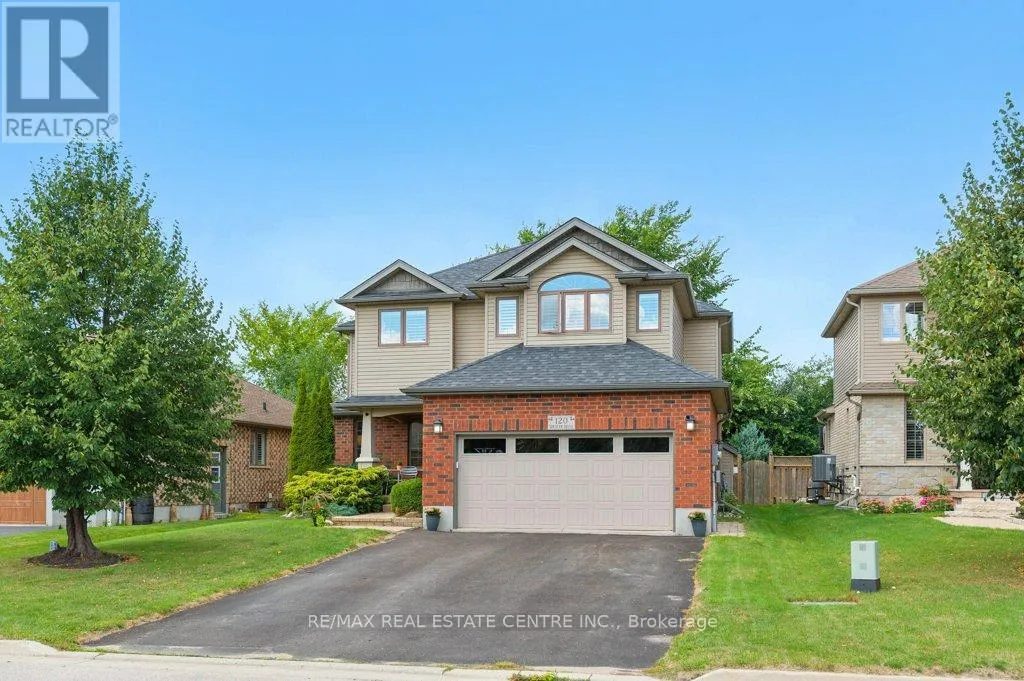 House for rent: 120 Spencer Drive, Centre Wellington, Ontario N0B 1S0