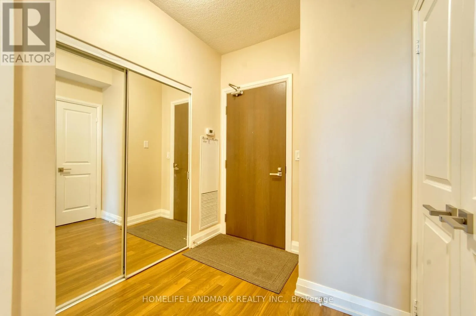 Apartment for rent: 1201 - 7171 Yonge Street, Markham, Ontario L3T 0C5