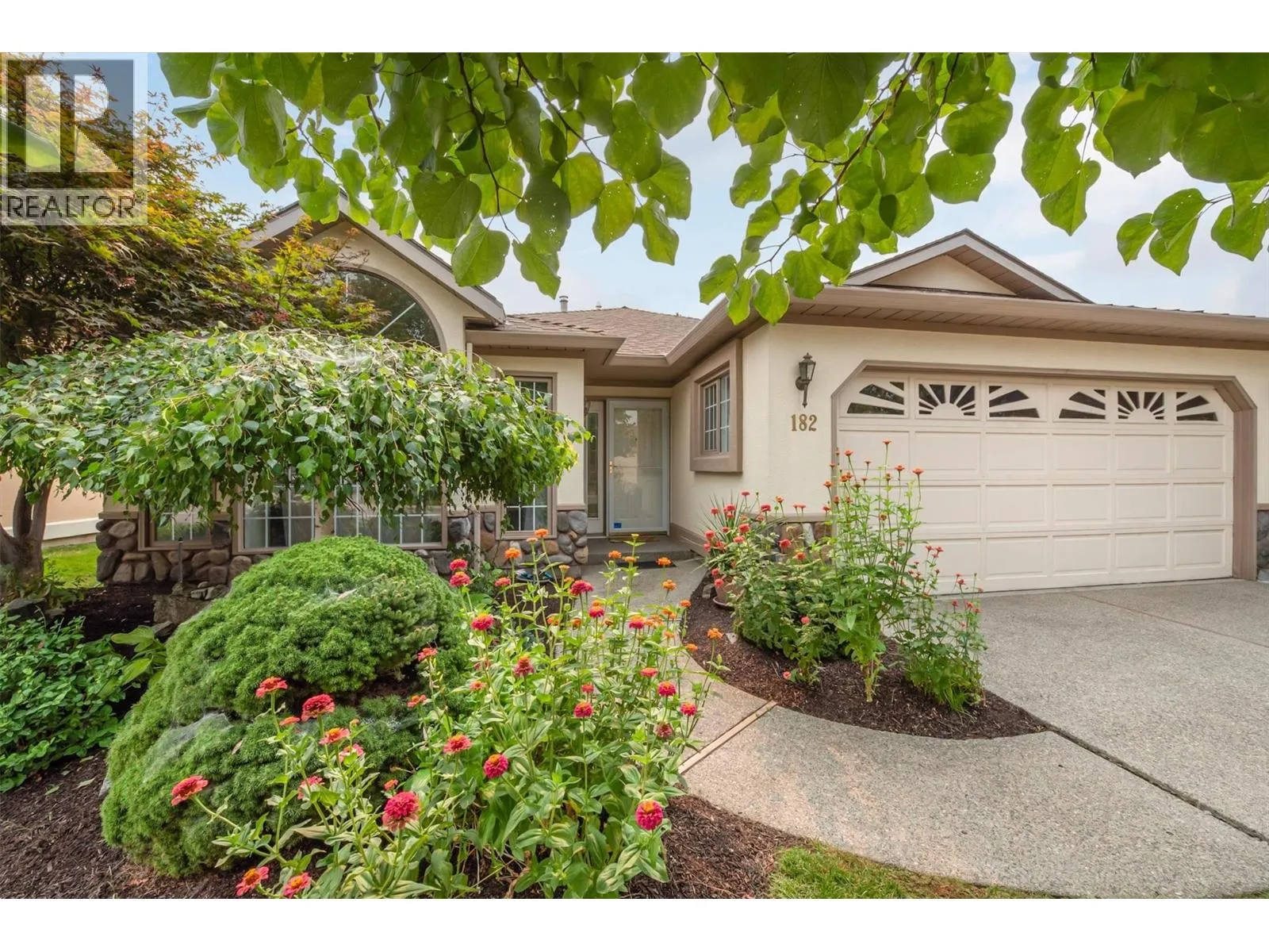 House for rent: 1201 Cameron Avenue Unit# 182, Kelowna, British Columbia V1W 3S2