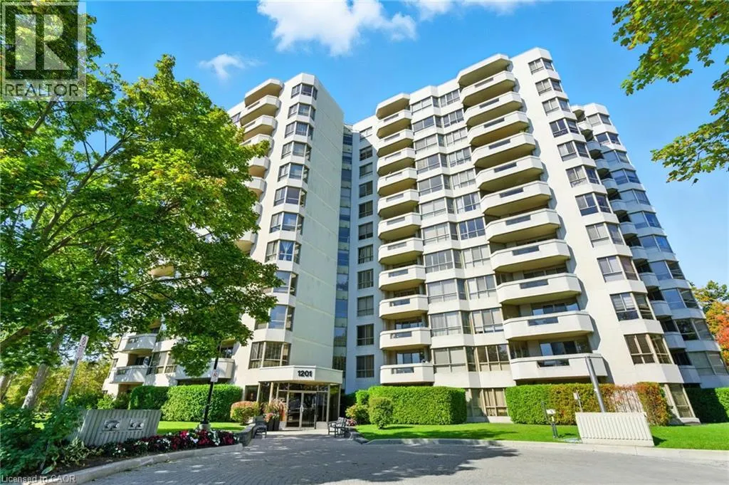 Apartment for rent: 1201 North Shore Boulevard E Unit# 208, Burlington, Ontario L7S 1Z5