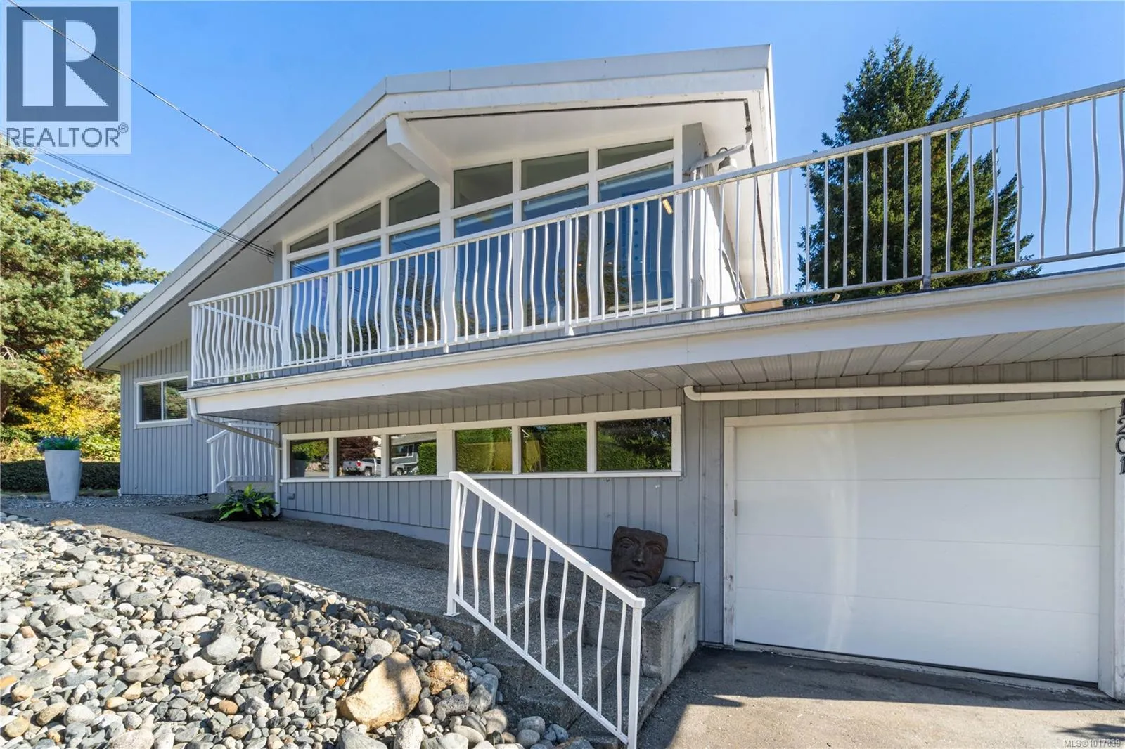 House for rent: 1201 Thunderbird Dr, Nanaimo, British Columbia V9S 2P4