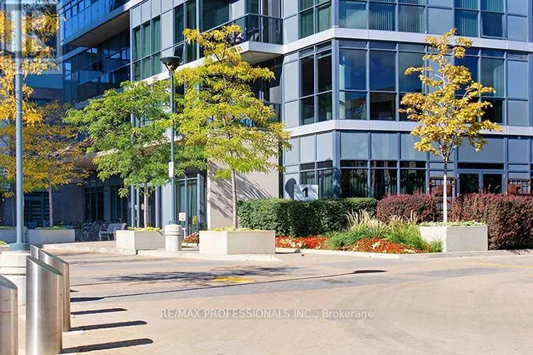 Apartment for rent: 1202 - 1 Valhalla Inn Road, Toronto, Ontario M9B 1S9