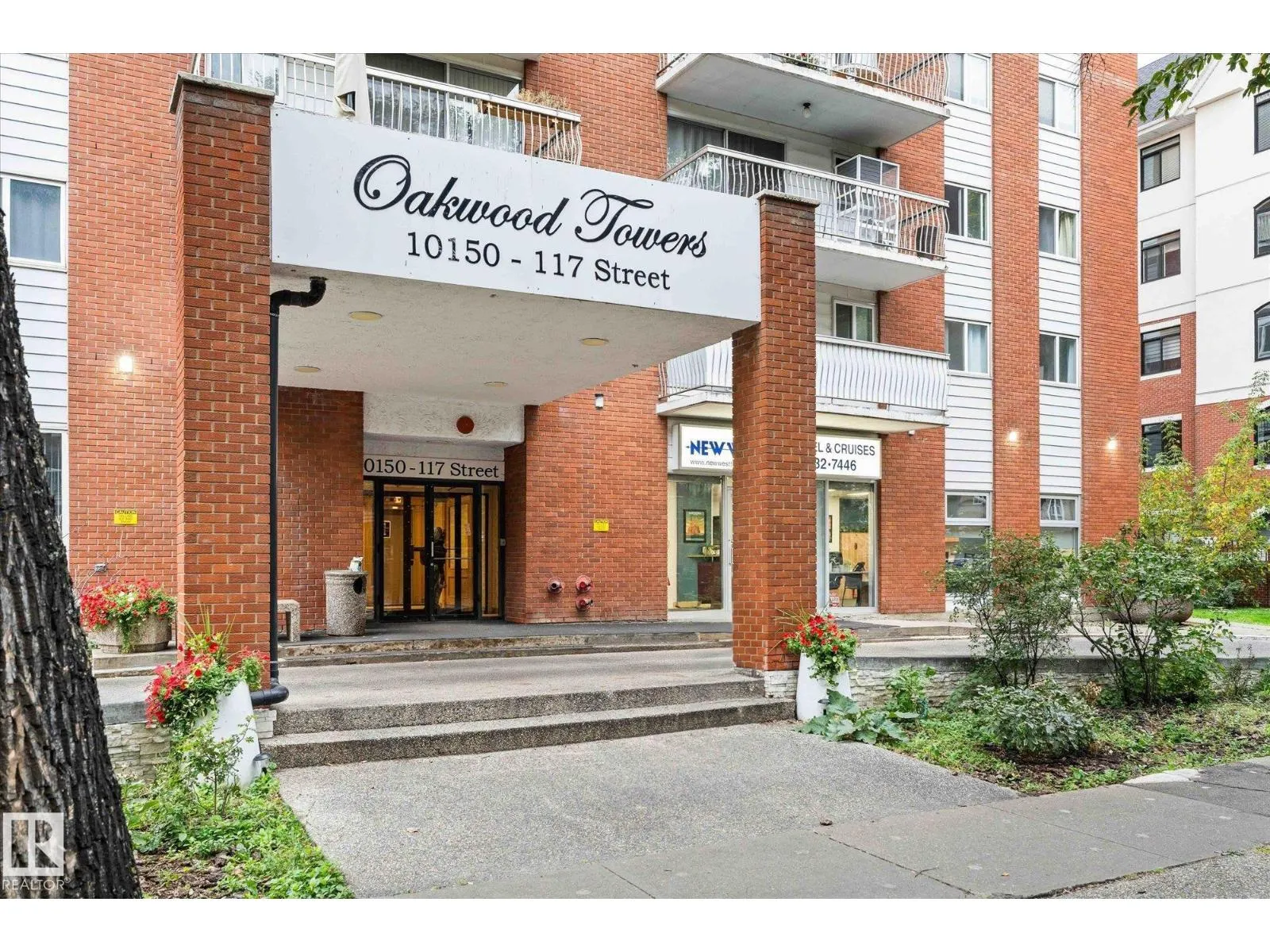 Apartment for rent: #1202 10150 117 St Nw, Edmonton, Alberta T5K 2J2