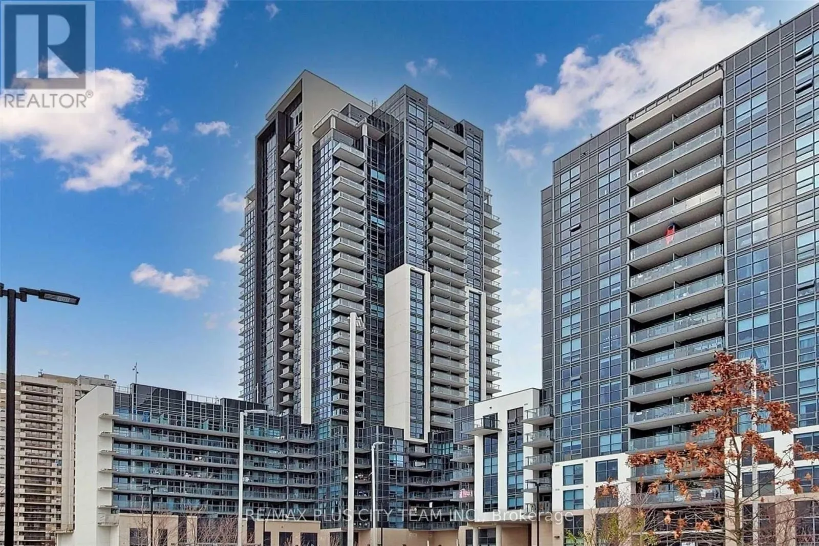 Apartment for rent: 1202 - 30 Meadowglen Place, Toronto, Ontario M1G 0A6