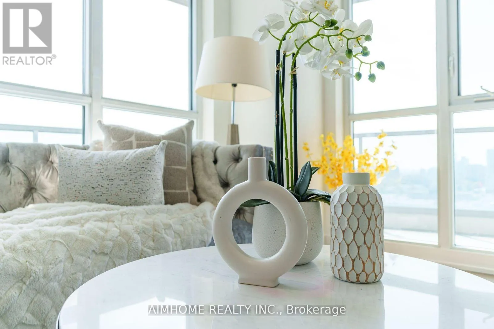 Apartment for rent: 1202 - 9471 Yonge Street, Richmond Hill, Ontario L4C 1V4