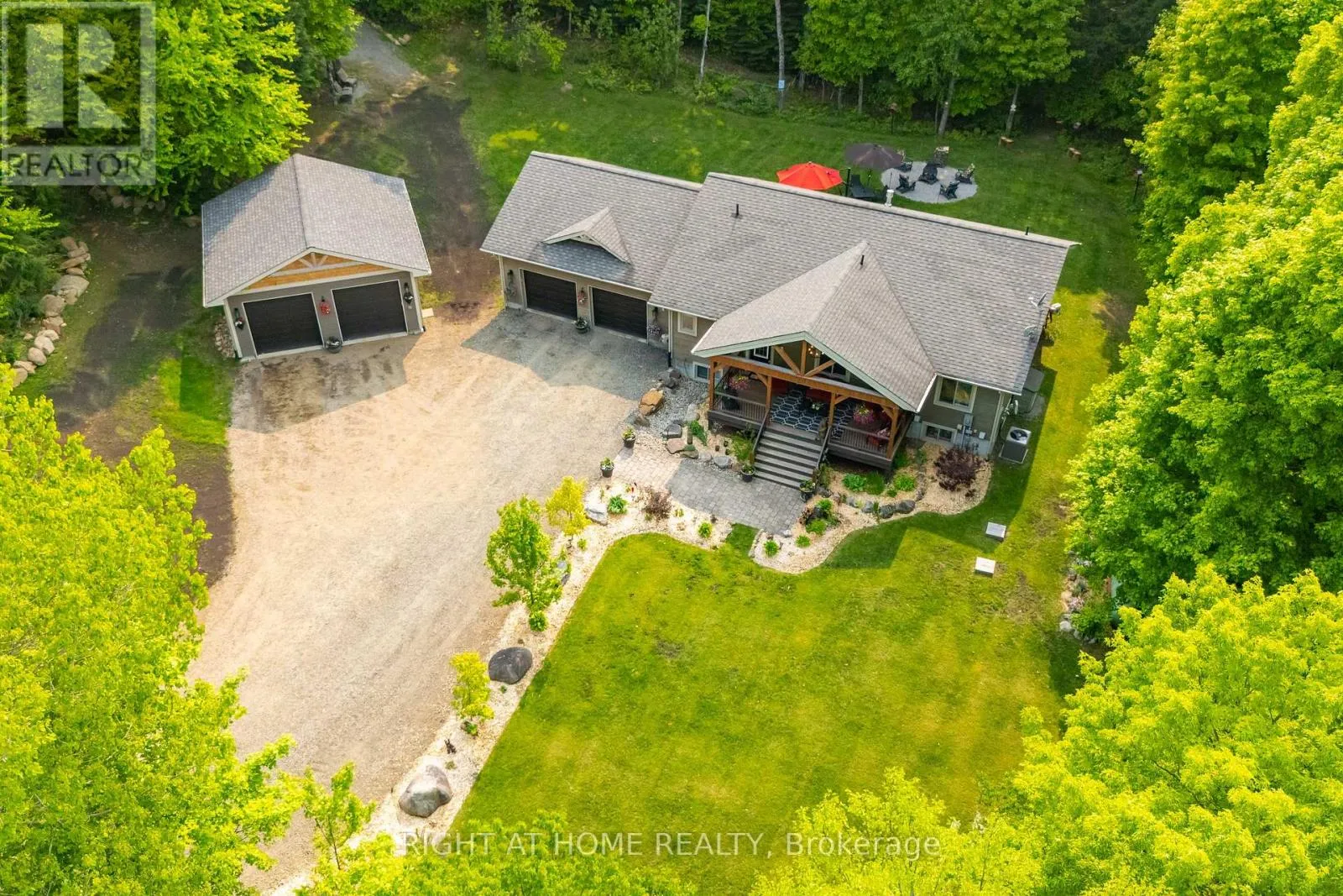 House for rent: 12028 Highway 118 Highway, Dysart et al, Ontario K0M 1S0