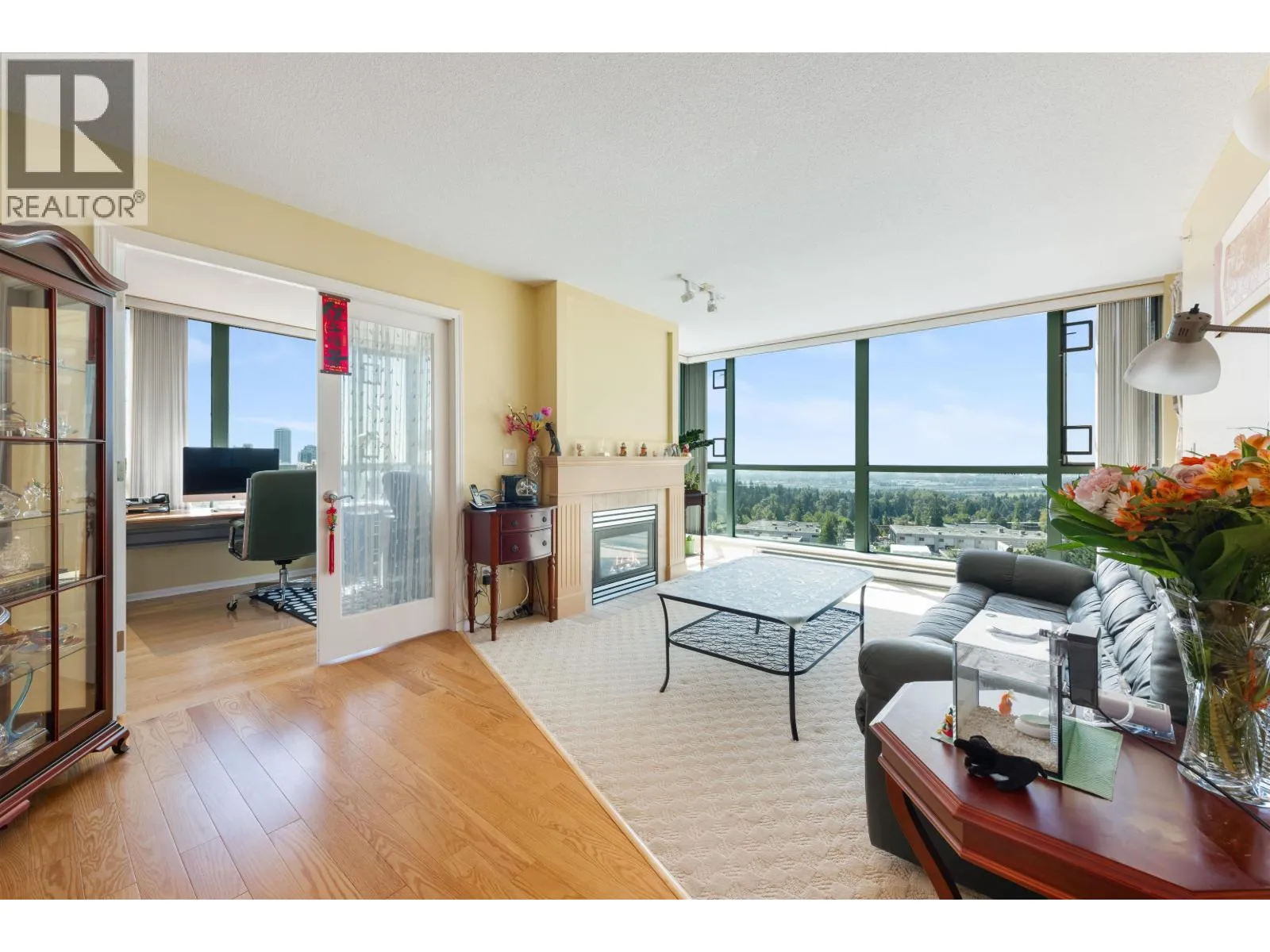 Apartment for rent: 1203 6611 Southoaks Crescent, Burnaby, British Columbia V5E 4L5