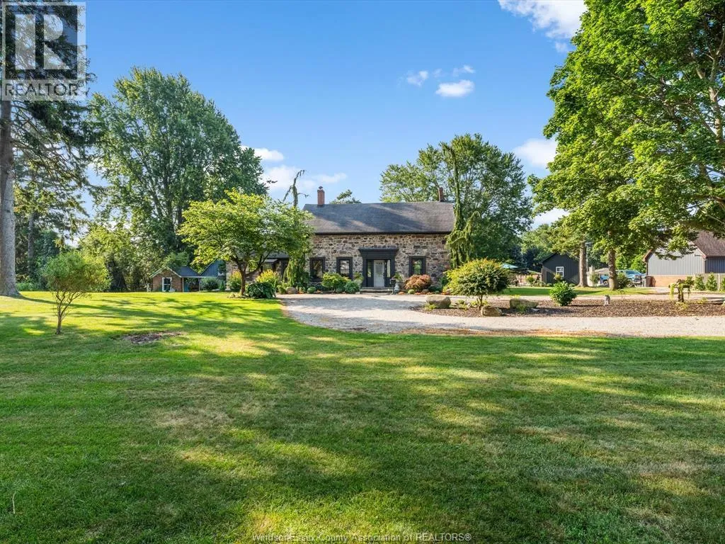 House for rent: 1203 Seacliff Drive East, Kingsville, Ontario N9Y 2M1