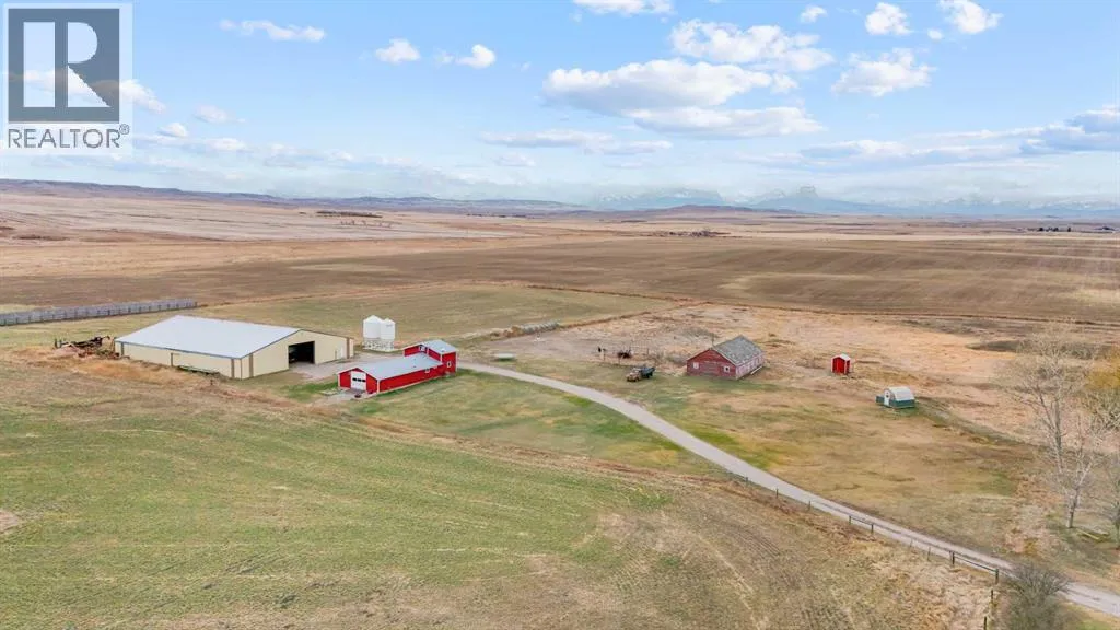 12038 Secondary Hwy 820, Rural Cardston County, Alberta T0K 0K0