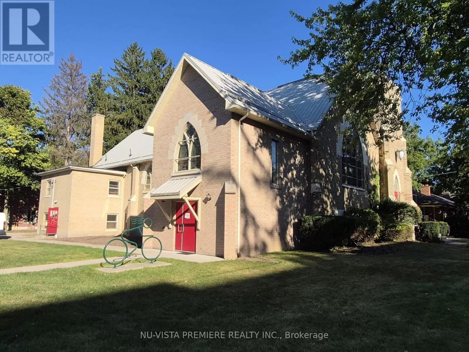 1204 Richmond Street, London North, Ontario N6A 3L4