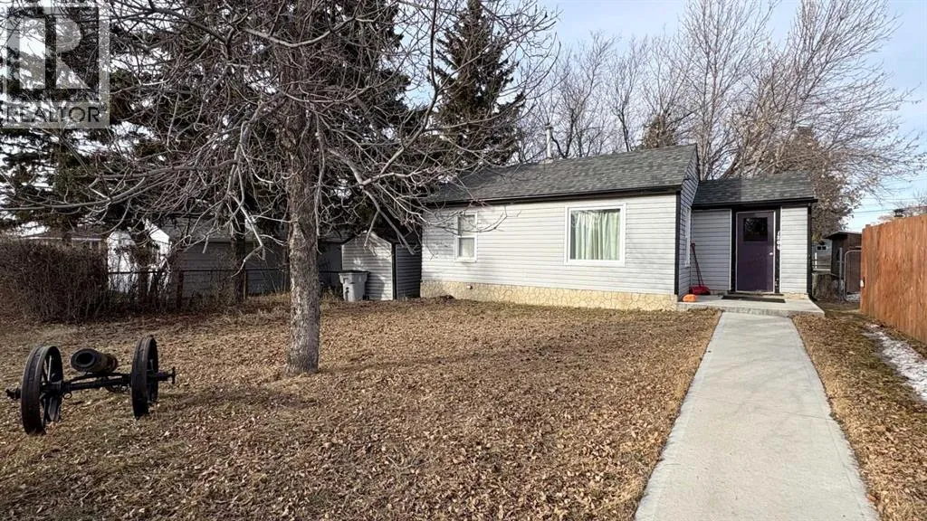 House for rent: 1206 6 Avenue, Wainwright, Alberta T9W 1G2