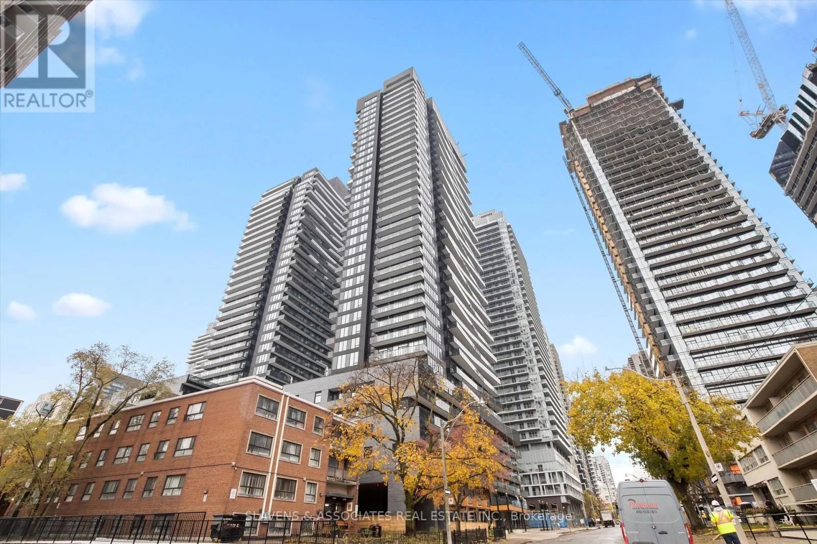 Apartment for rent: 1207 - 127 Broadway Avenue, Toronto, Ontario M4P 1V4