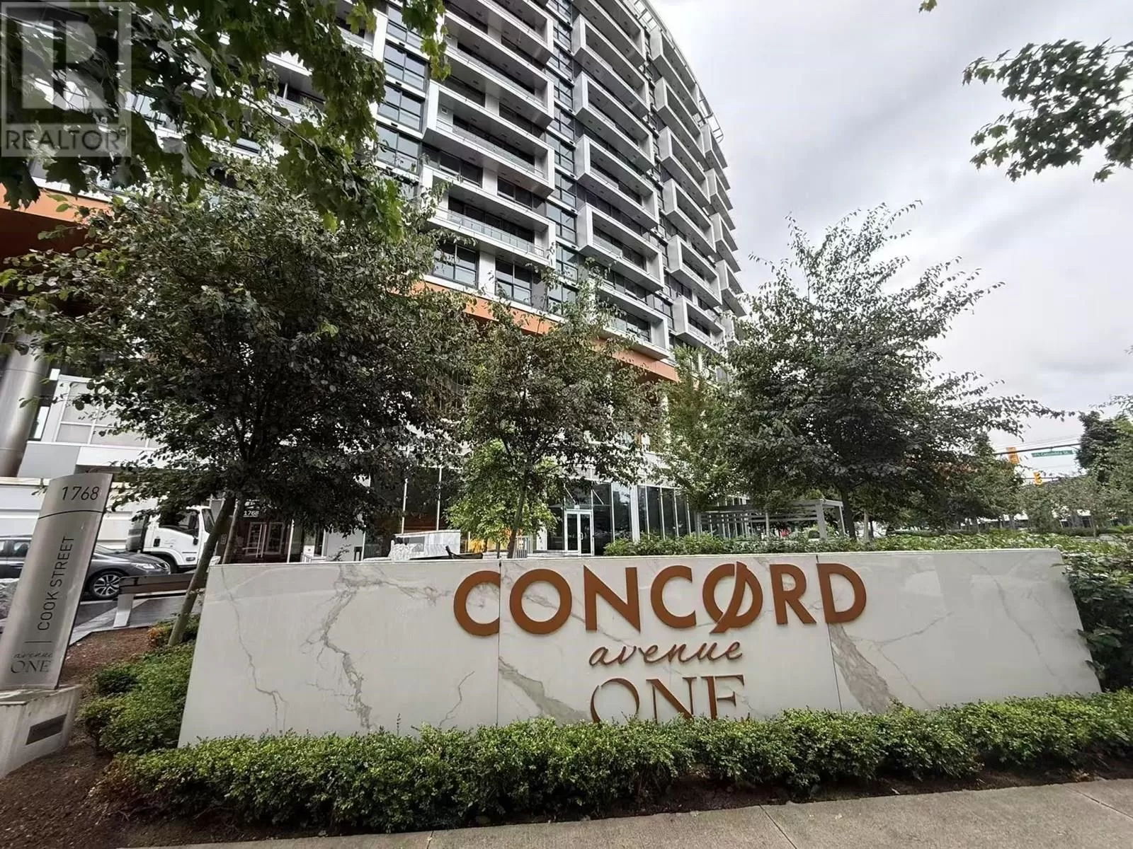 Apartment for rent: 1207 1768 Cook Street, Vancouver, British Columbia V5Y 0N3