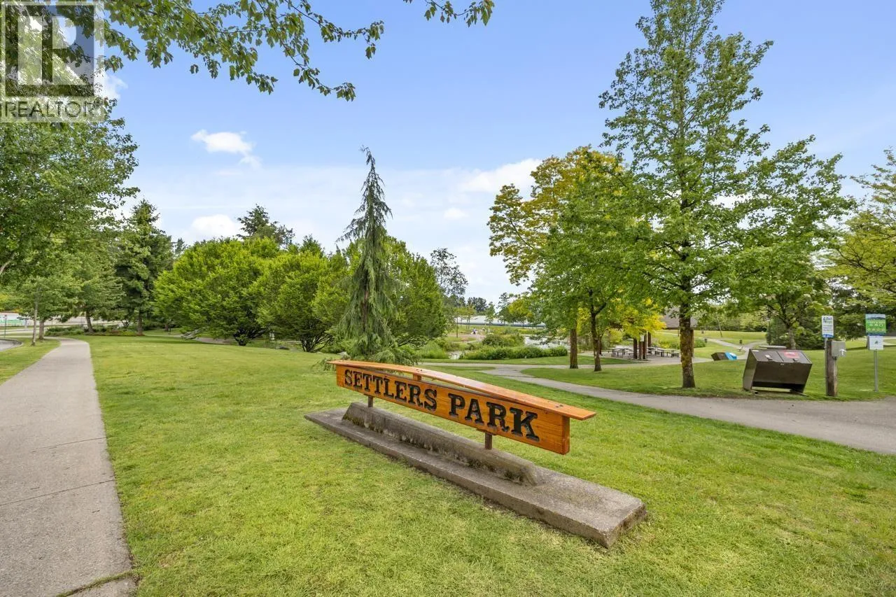 Row / Townhouse for rent: 1207 Confederation Dr, Port Coquitlam, British Columbia V3C 6B8