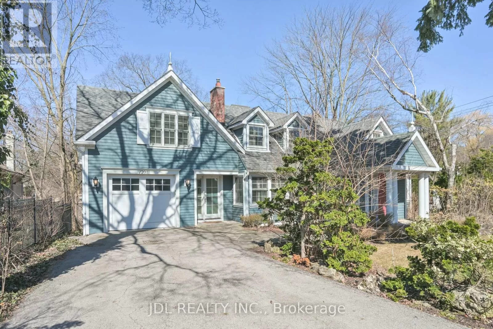 House for rent: 1207 Linbrook Road, Oakville, Ontario L6J 2L5