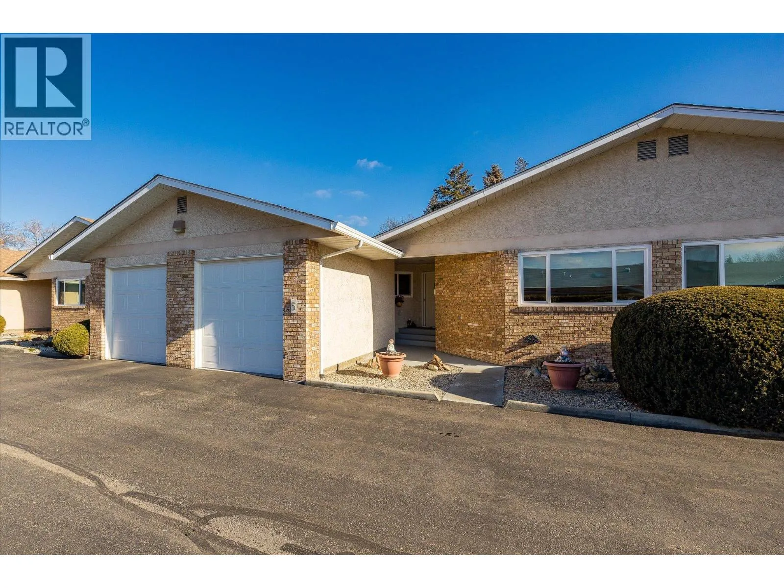 Row / Townhouse for rent: 1209 Brookside Avenue Unit# 5, Kelowna, British Columbia V1Y 5T5