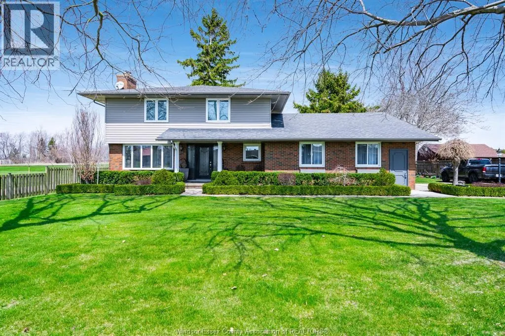 House for rent: 1209 Mersea Road 1, Leamington, Ontario N8H 3V7