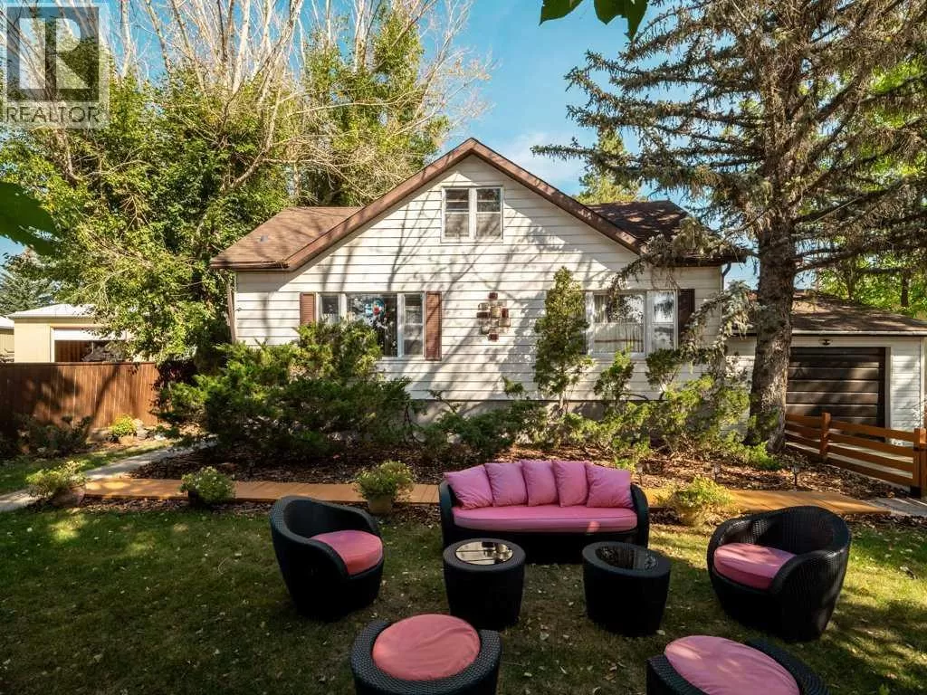 House for rent: 121 Center Avenue, Milk River, Alberta T0K 1M0