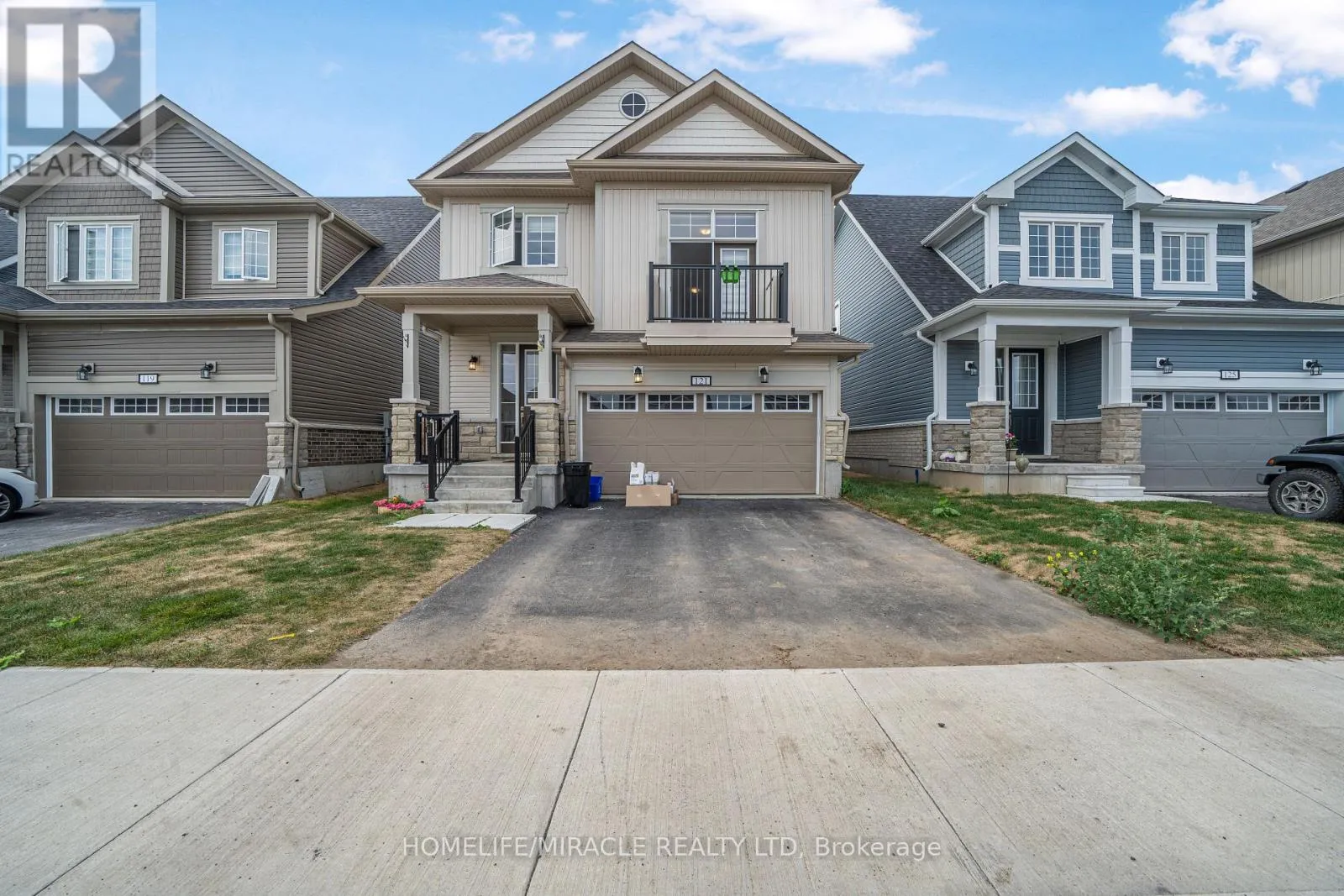 House for rent: 121 Oakmont Drive, Loyalist, Ontario K0H 1G0