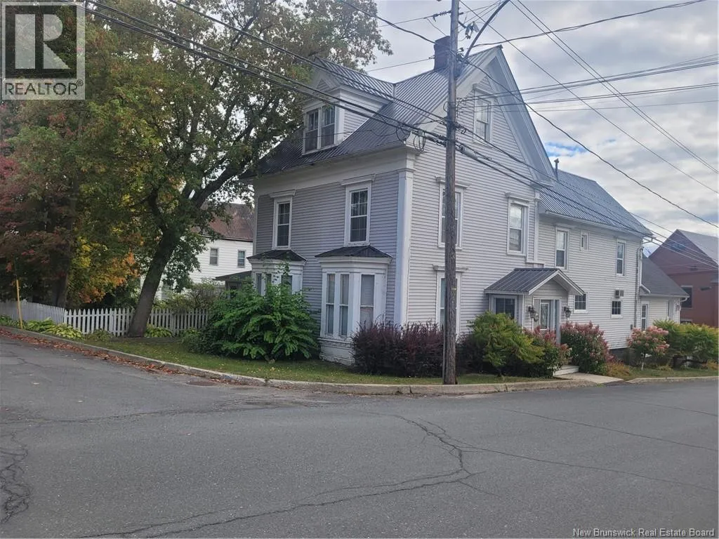 House for rent: 121 Prince Albert Street, Woodstock, New Brunswick E7M 2L9