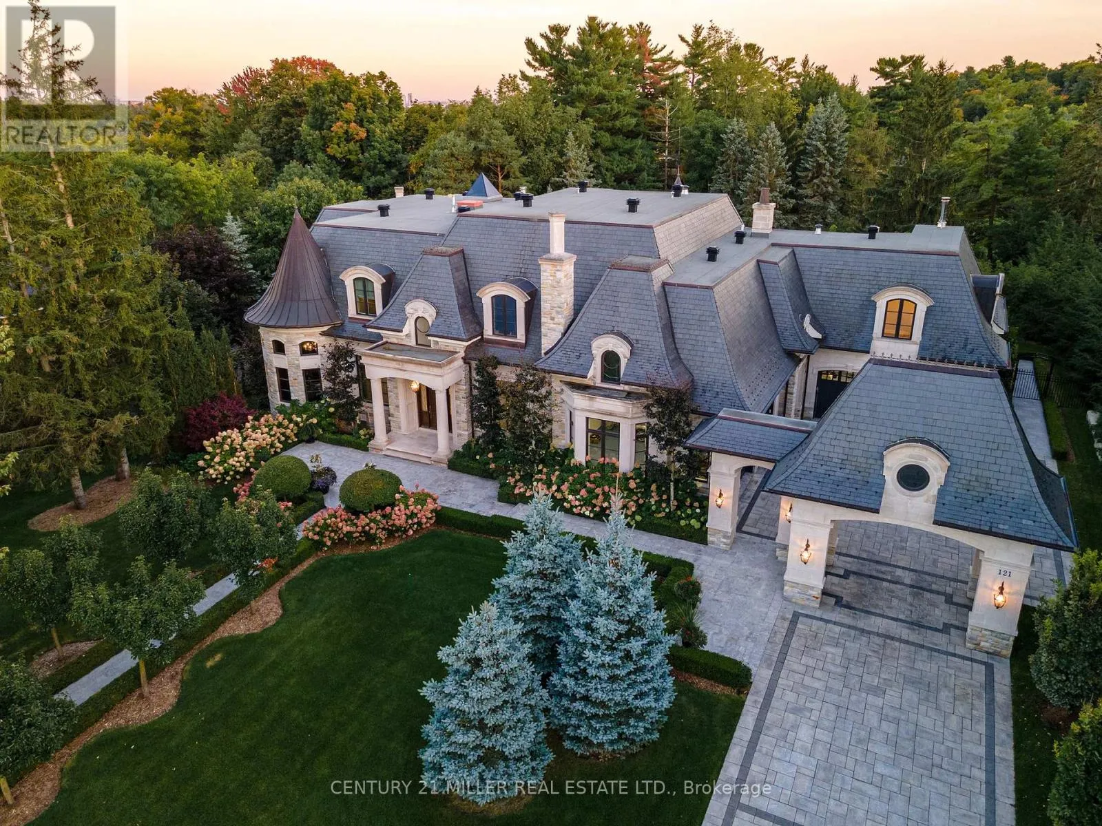 House for rent: 121 Rebecca Court, Vaughan, Ontario L6A 1G2