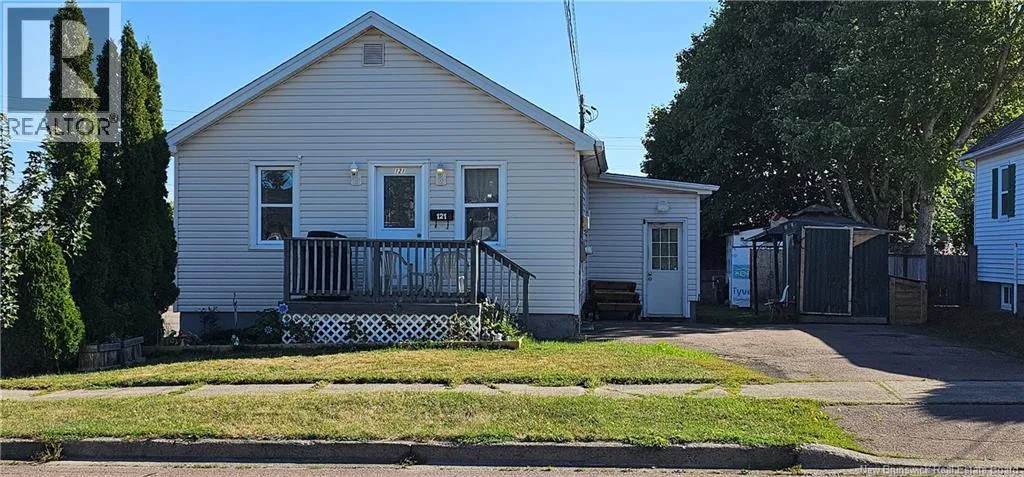 House for rent: 121 Salter Avenue, Moncton, New Brunswick E1C 7R6