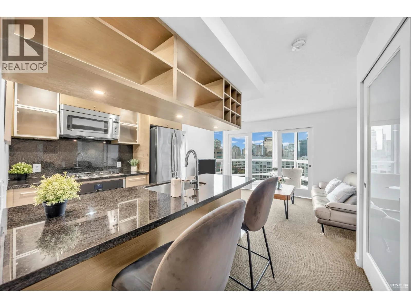 Apartment for rent: 1210 833 Seymour Street, Vancouver, British Columbia V6B 0G4