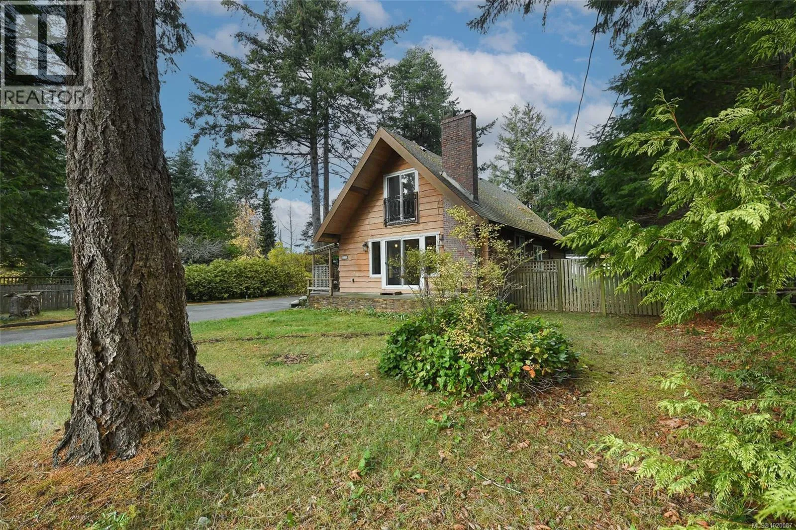 House for rent: 1210 Wilkinson Rd, Comox, British Columbia V9M 4B8