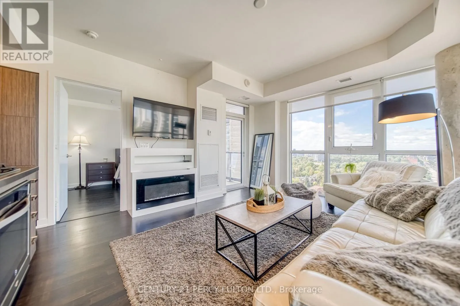 Apartment for rent: 1211 - 501 St. Clair Avenue W, Toronto, Ontario M5P 0A2