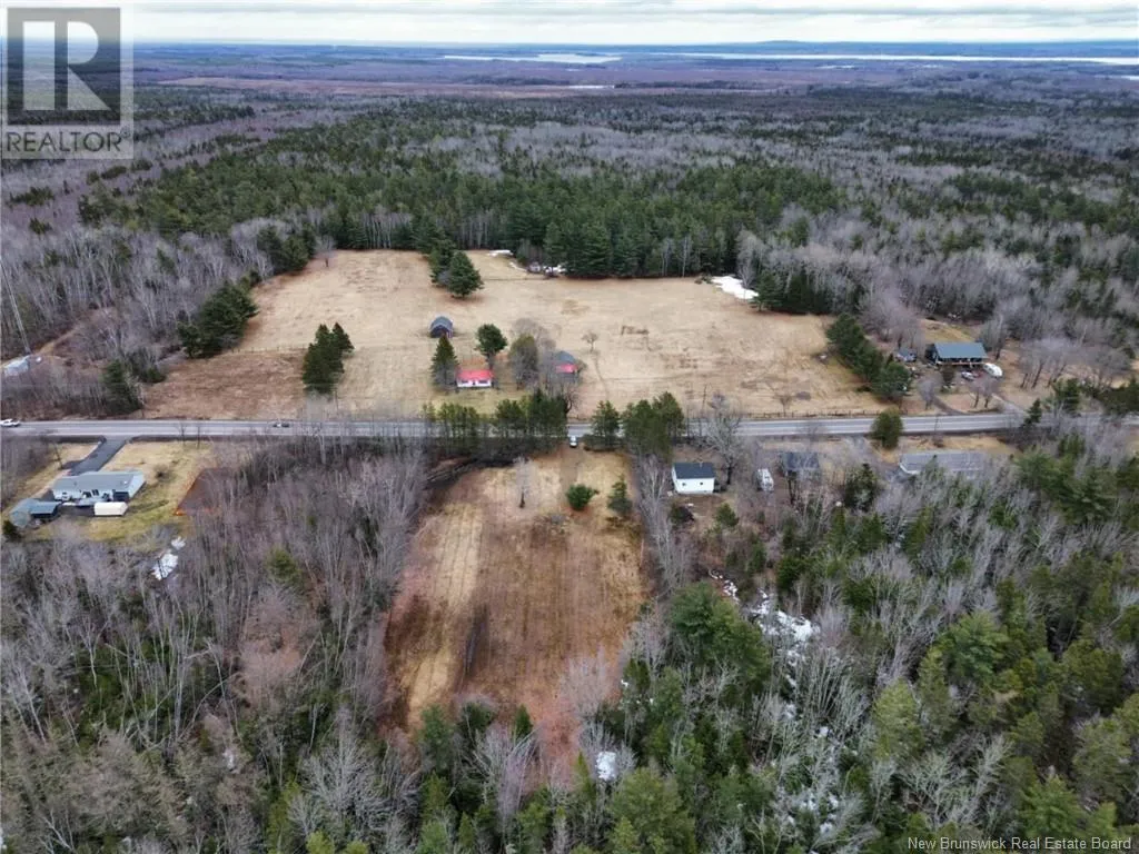1211 Pleasant Drive, Minto, New Brunswick E4B 2V8