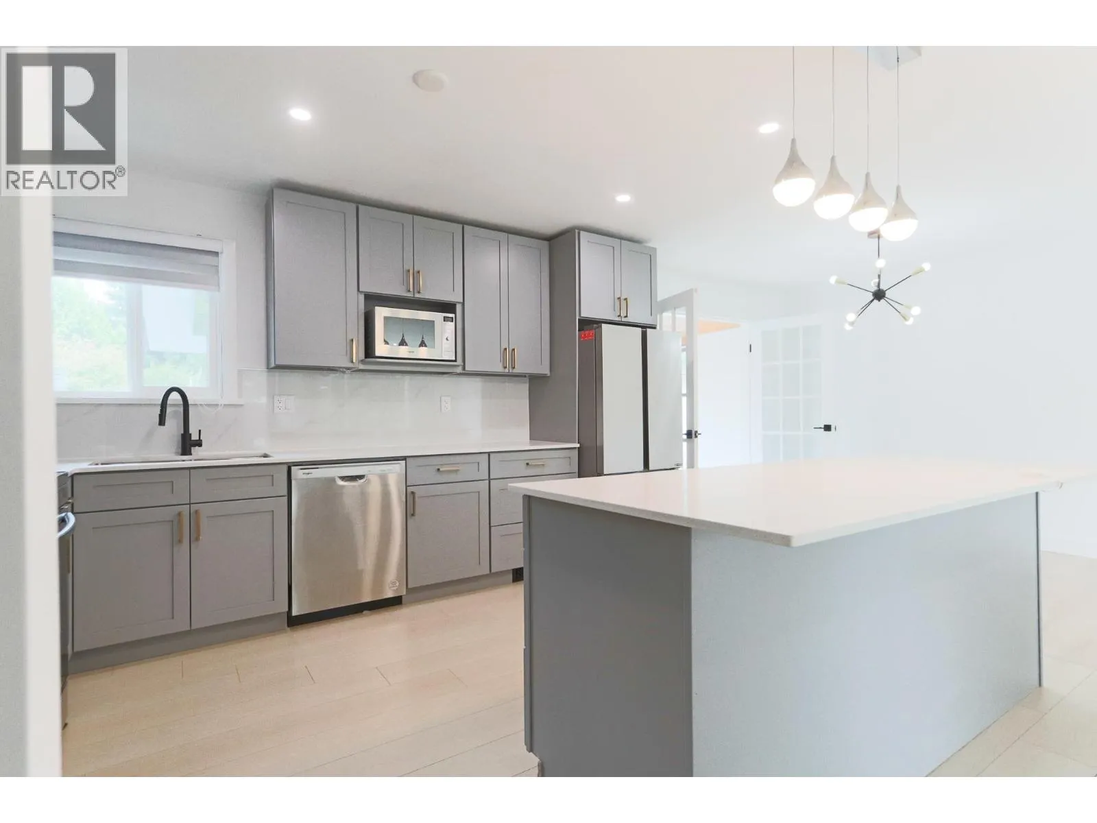 House for rent: 12135 229 Street, Maple Ridge, British Columbia V2X 7M9