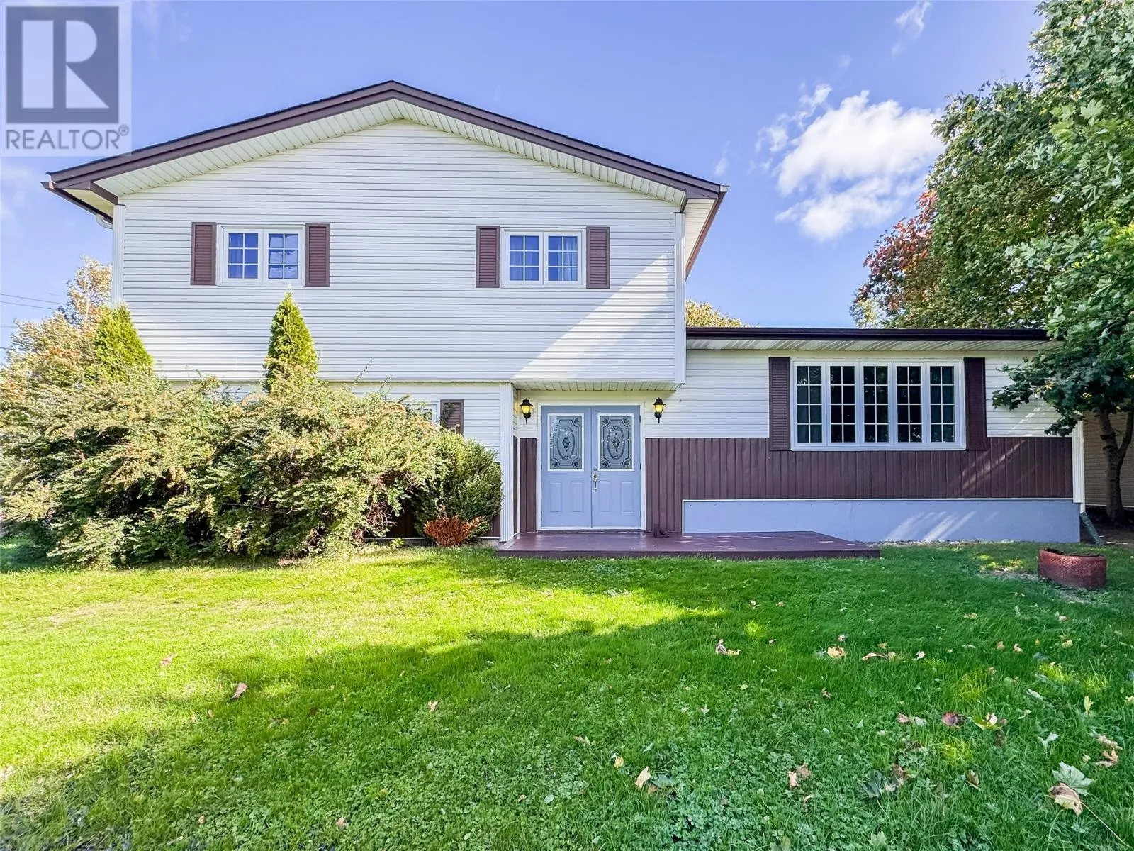 House for rent: 12-14 Hillview Heights, Burin Bay Arm, Newfoundland & Labrador A0E 1E0